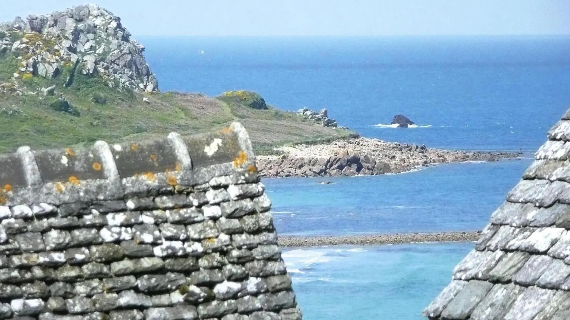 Natural Stone Cottage With Garden And Sea View Плугану 0*,  Франция